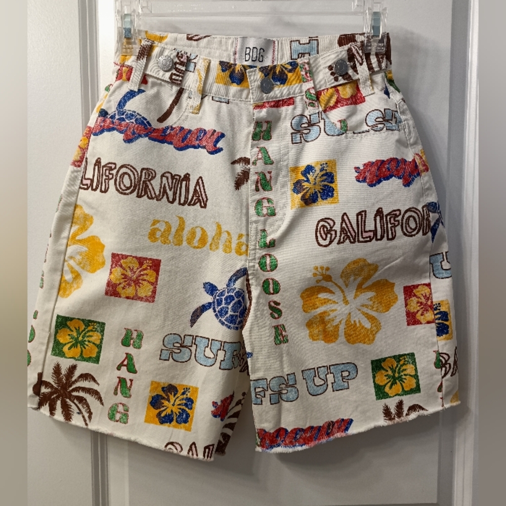BDG Shorts Size 24